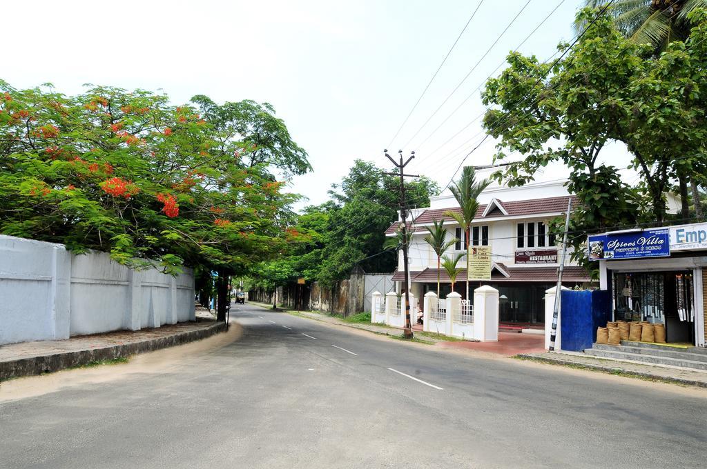 Casa Linda Hotel Kochi Exterior foto